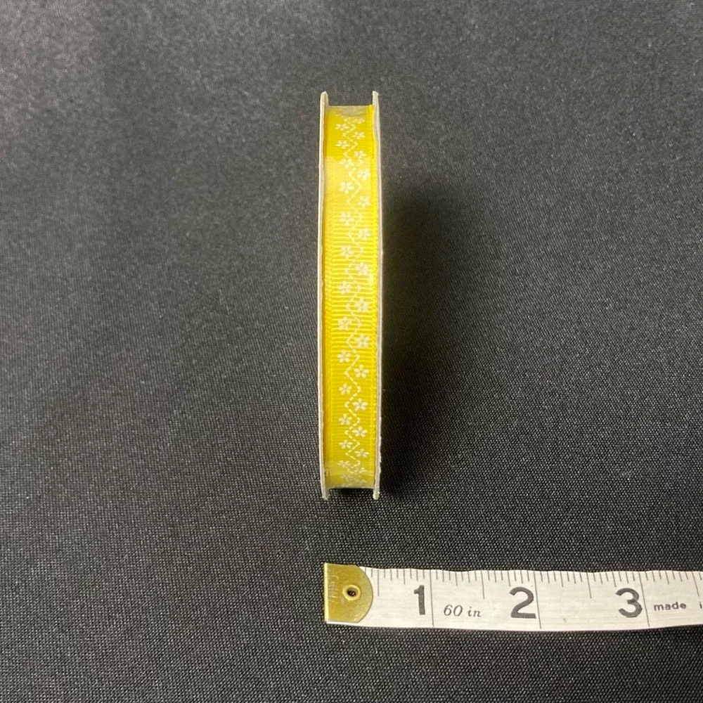 ⭐️ Craft Smart Yellow White Floral Craft Ribbon 3/8” x 108”